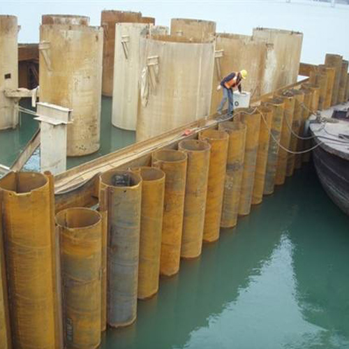 巴中钢护筒现场安装